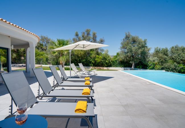 Villa em Loulé - Quinta do Cerro | 4 Bedrooms | Calmo | Loulé Villa em Loulé - Quinta do Cerro | 4 Bedrooms | Calmo | Loulé