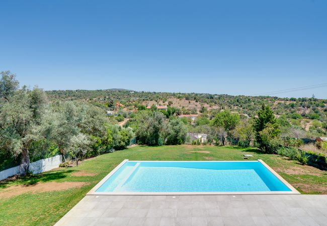 Villa em Loulé - Quinta do Cerro | 4 Bedrooms | Calmo | Loulé Villa em Loulé - Quinta do Cerro | 4 Bedrooms | Calmo | Loulé
