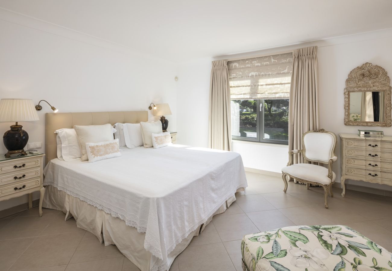 Villa em Almancil - Villa Lakeside Villa em Almancil - Villa Lakeside