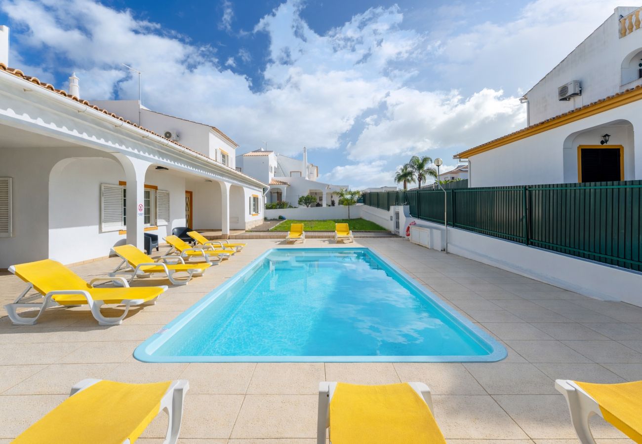 Villa em Albufeira - Villa Girassol | 5 Quartos | Central | Albufeira