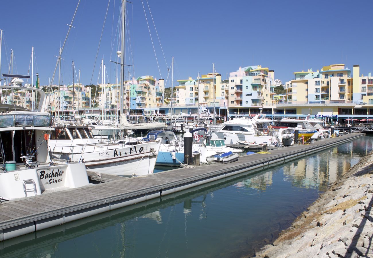 Villa em Albufeira - Villa Feliz | 4 quartos | Próximo a Marina | Albufeira