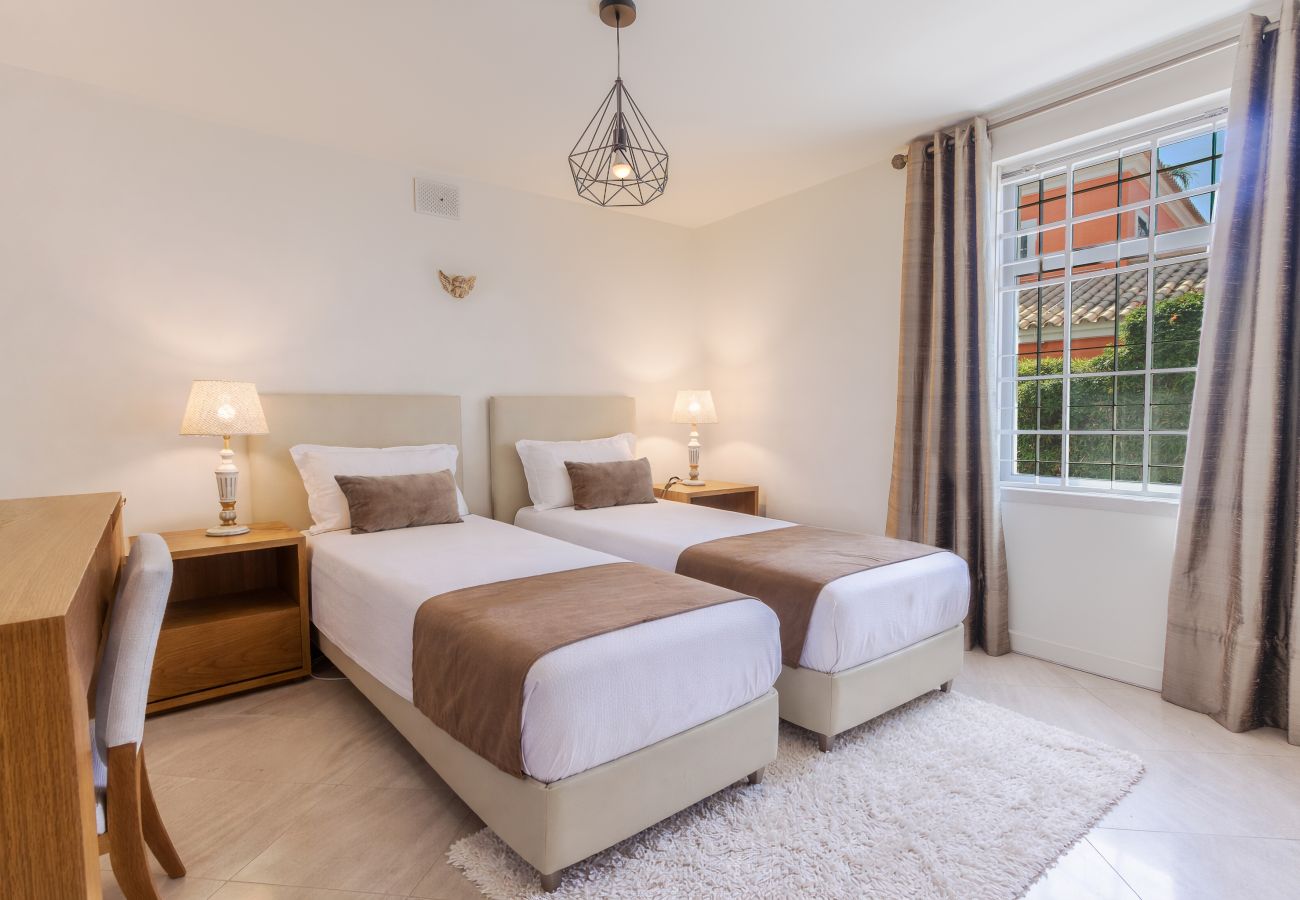 Villa em Vilamoura - Villa Golf View | 5 quartos | Pinhal Golf Course | Vilamoura