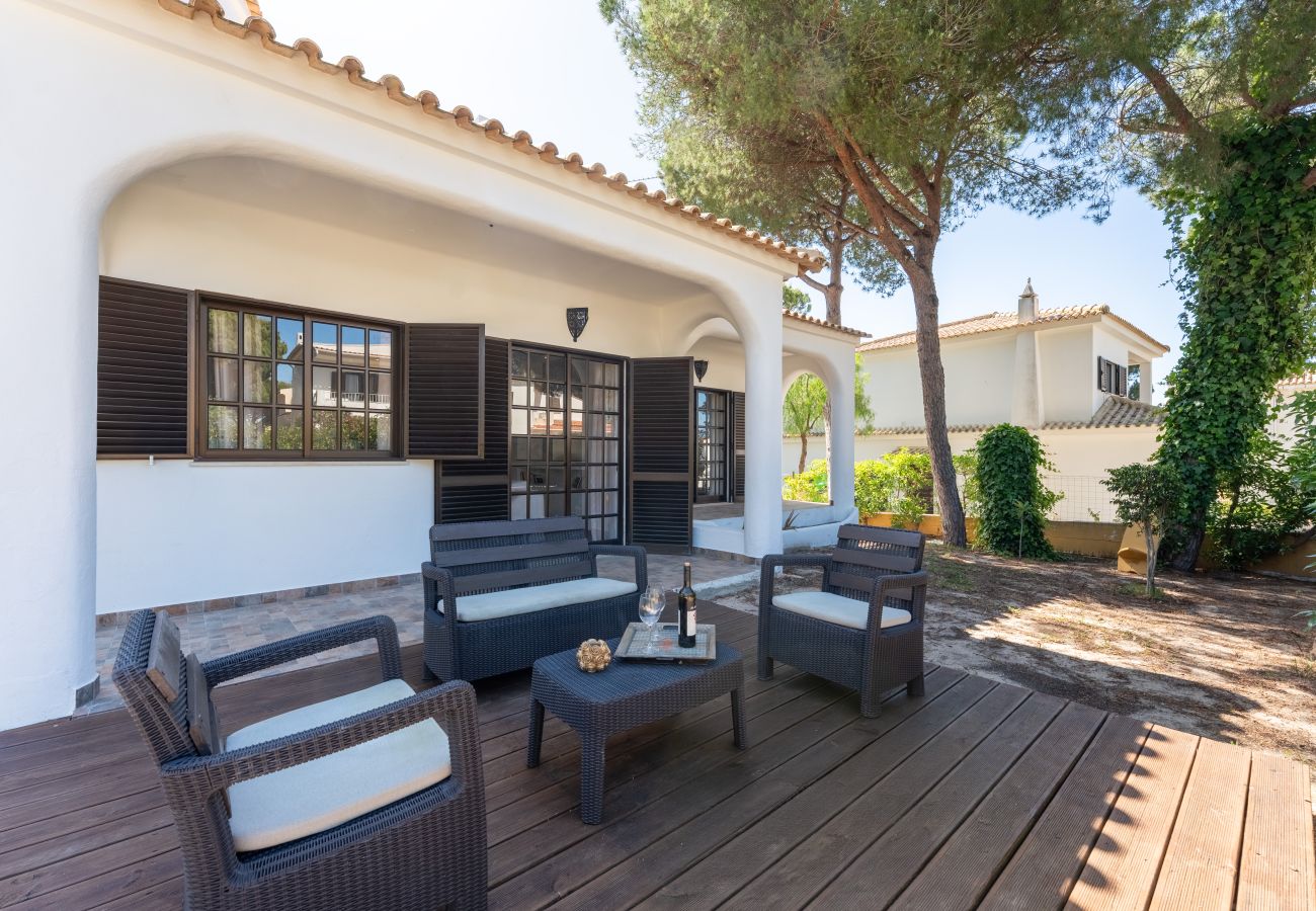 Casa em Olhos D´Água - Casa 19 | 3 quartos | Próximo à praia | Olhos de Água