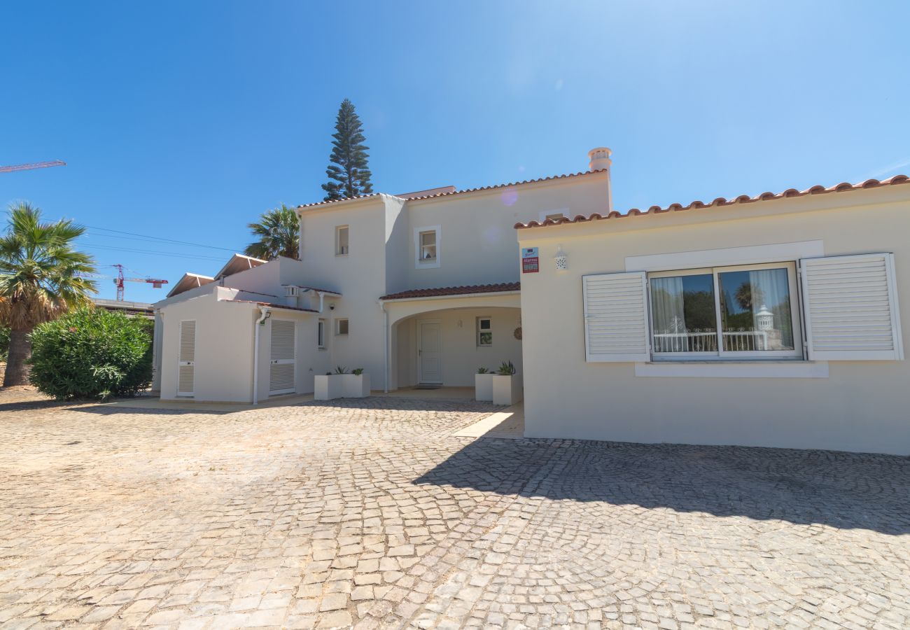 Villa em Carvoeiro - Villa Ursa | 6 quartos | Jacuzzi | Benagil