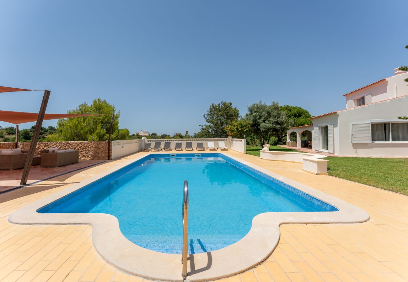 Villa em Carvoeiro - Villa Ursa | 6 quartos | Jacuzzi | Benagil