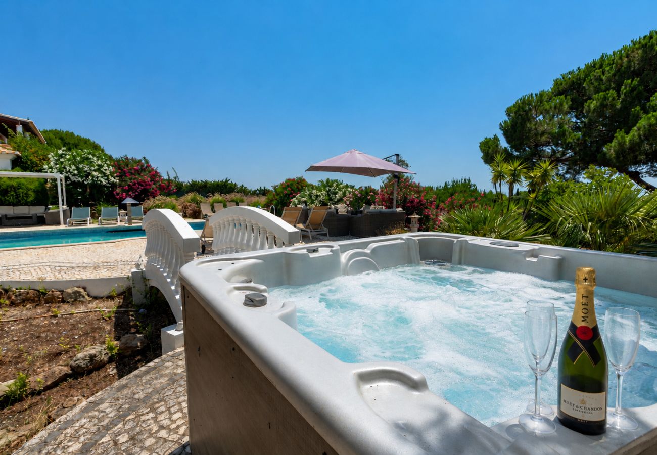 Villa em Carvoeiro - Villa Paraiso | 6 quartos | Jacuzzi | Carvoeiro