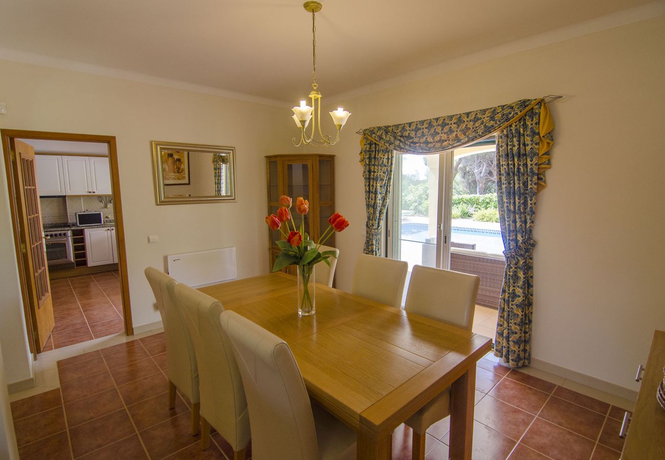 Villa in Vilamoura - Villa Bonita | 3 Bedrooms | Near Aquashow | Vilamoura