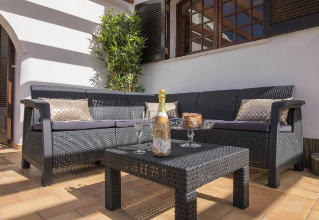 Villa in Galé - Villa Magali | 4 Bedrooms | Walking Distance to Beach | Galé Villa in Galé - Villa Magali | 4 Bedrooms | Walking Distance to Beach | Galé