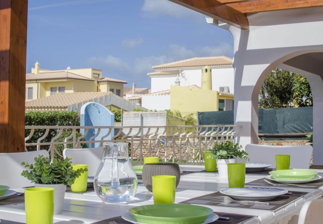 Villa in Galé - Villa Magali | 4 Bedrooms | Walking Distance to Beach | Galé Villa in Galé - Villa Magali | 4 Bedrooms | Walking Distance to Beach | Galé