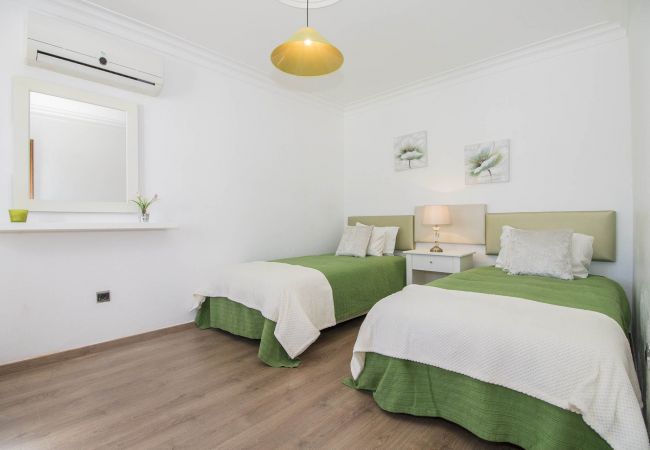 Villa in Galé - Villa Magali | 4 Bedrooms | Walking Distance to Beach | Galé Villa in Galé - Villa Magali | 4 Bedrooms | Walking Distance to Beach | Galé