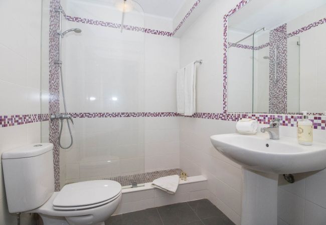 Villa in Galé - Villa Magali | 4 Bedrooms | Walking Distance to Beach | Galé Villa in Galé - Villa Magali | 4 Bedrooms | Walking Distance to Beach | Galé