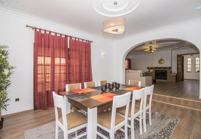 Villa in Galé - Villa Magali | 4 Bedrooms | Walking Distance to Beach | Galé Villa in Galé - Villa Magali | 4 Bedrooms | Walking Distance to Beach | Galé