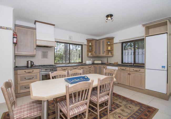 Villa in Vilamoura - Villa Joselina | 4 Bedrooms | Golf Views | Vilamoura Villa in Vilamoura - Villa Joselina | 4 Bedrooms | Golf Views | Vilamoura