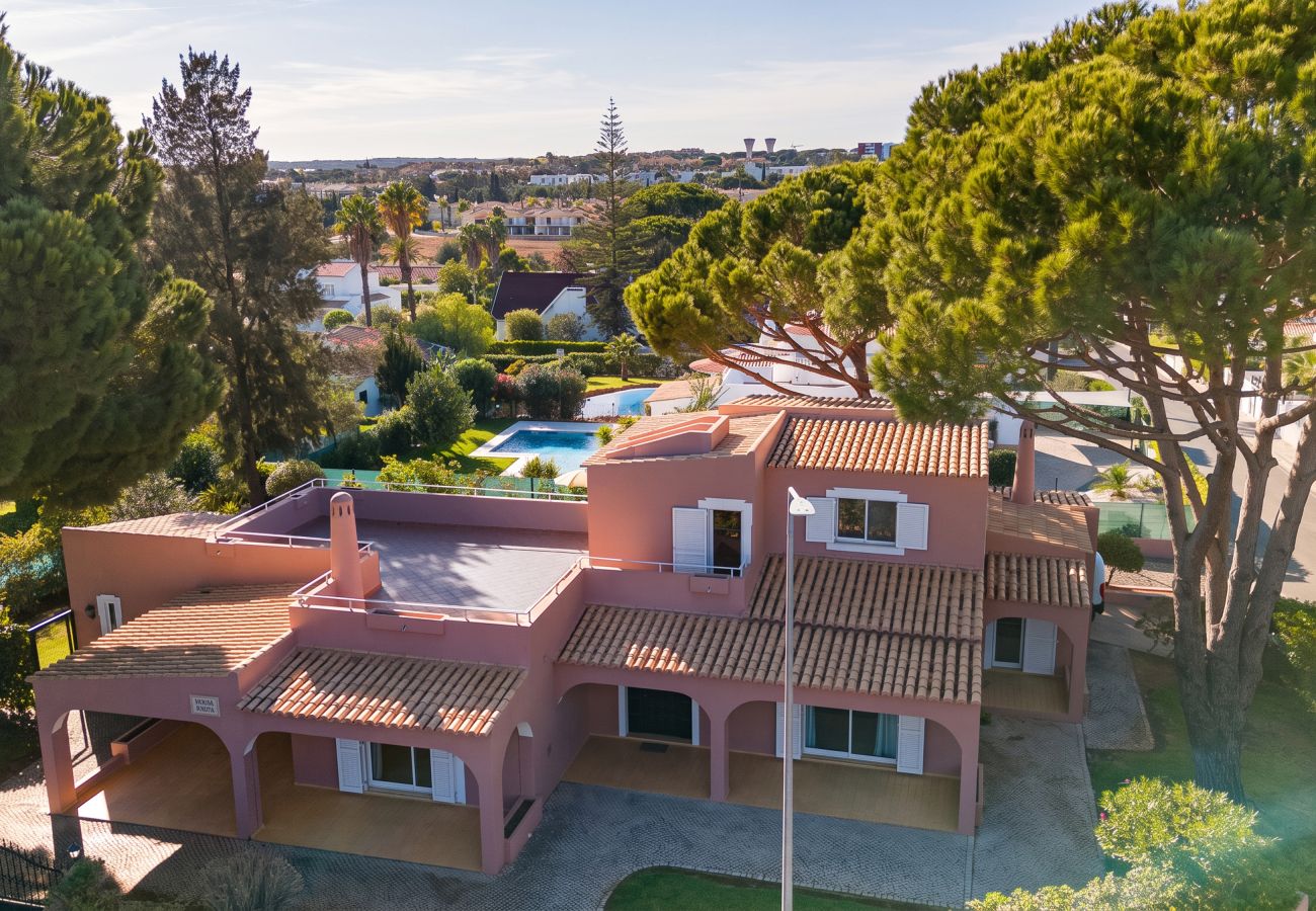 Villa in Vilamoura - Villa Anita | 5 Bedrooms | Private | Vilamoura