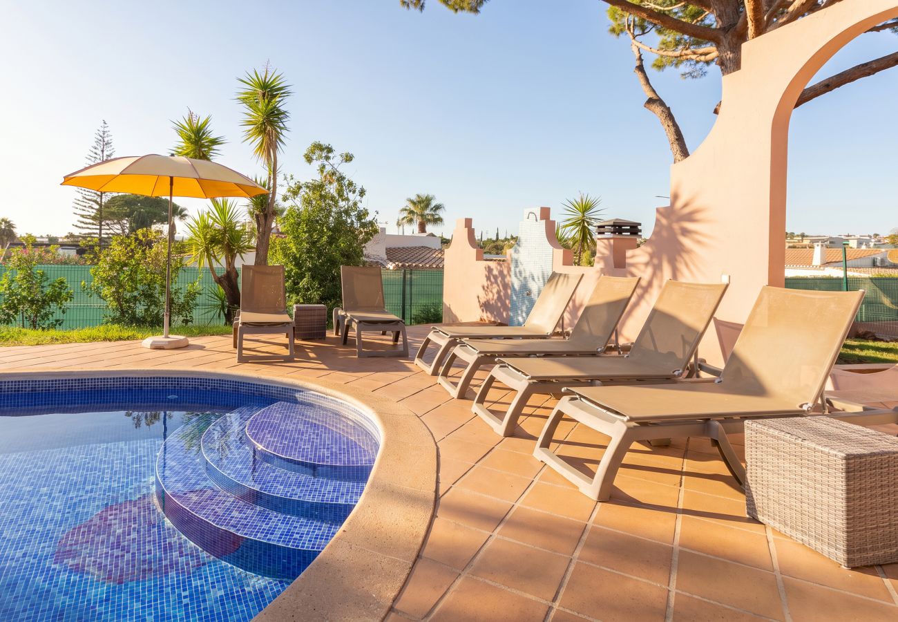 Villa in Vilamoura - Villa Anita | 5 Bedrooms | Private | Vilamoura