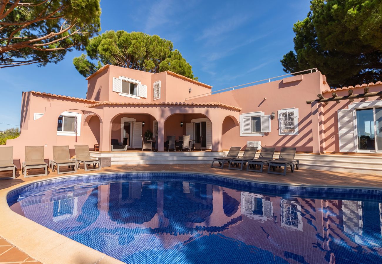 Villa in Vilamoura - Villa Anita | 5 Bedrooms | Private | Vilamoura