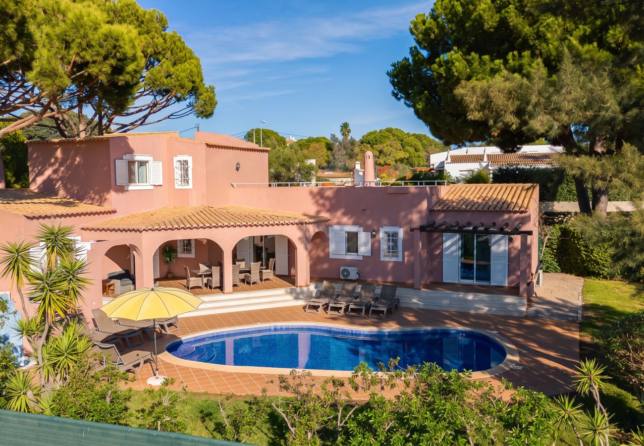 Villa in Vilamoura - Villa Anita | 5 Bedrooms | Private | Vilamoura