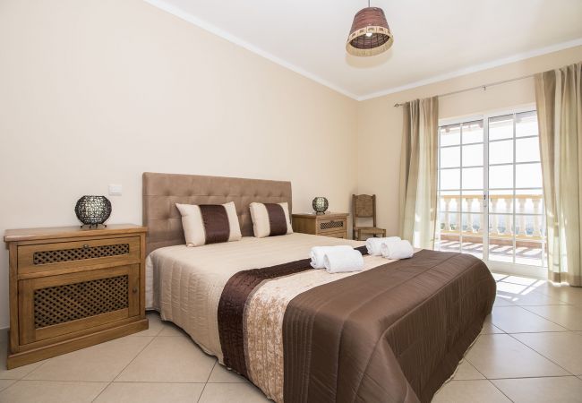 Villa in Estoi - Villa Florencio | 4 Bedrooms | Panoramic Views | Estói Villa in Estoi - Villa Florencio | 4 Bedrooms | Panoramic Views | Estói