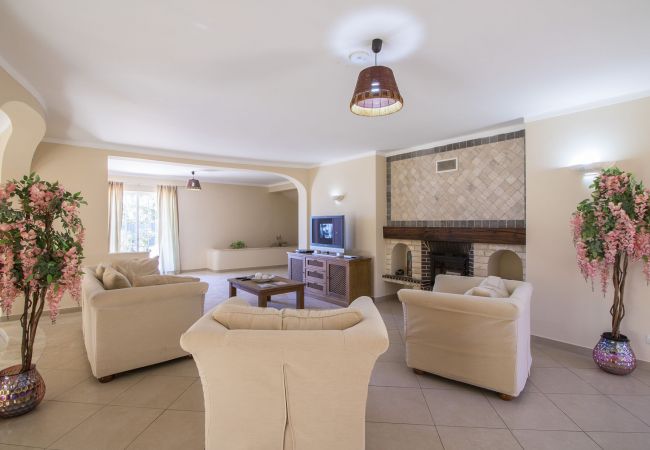 Villa in Estoi - Villa Florencio | 4 Bedrooms | Panoramic Views | Estói Villa in Estoi - Villa Florencio | 4 Bedrooms | Panoramic Views | Estói