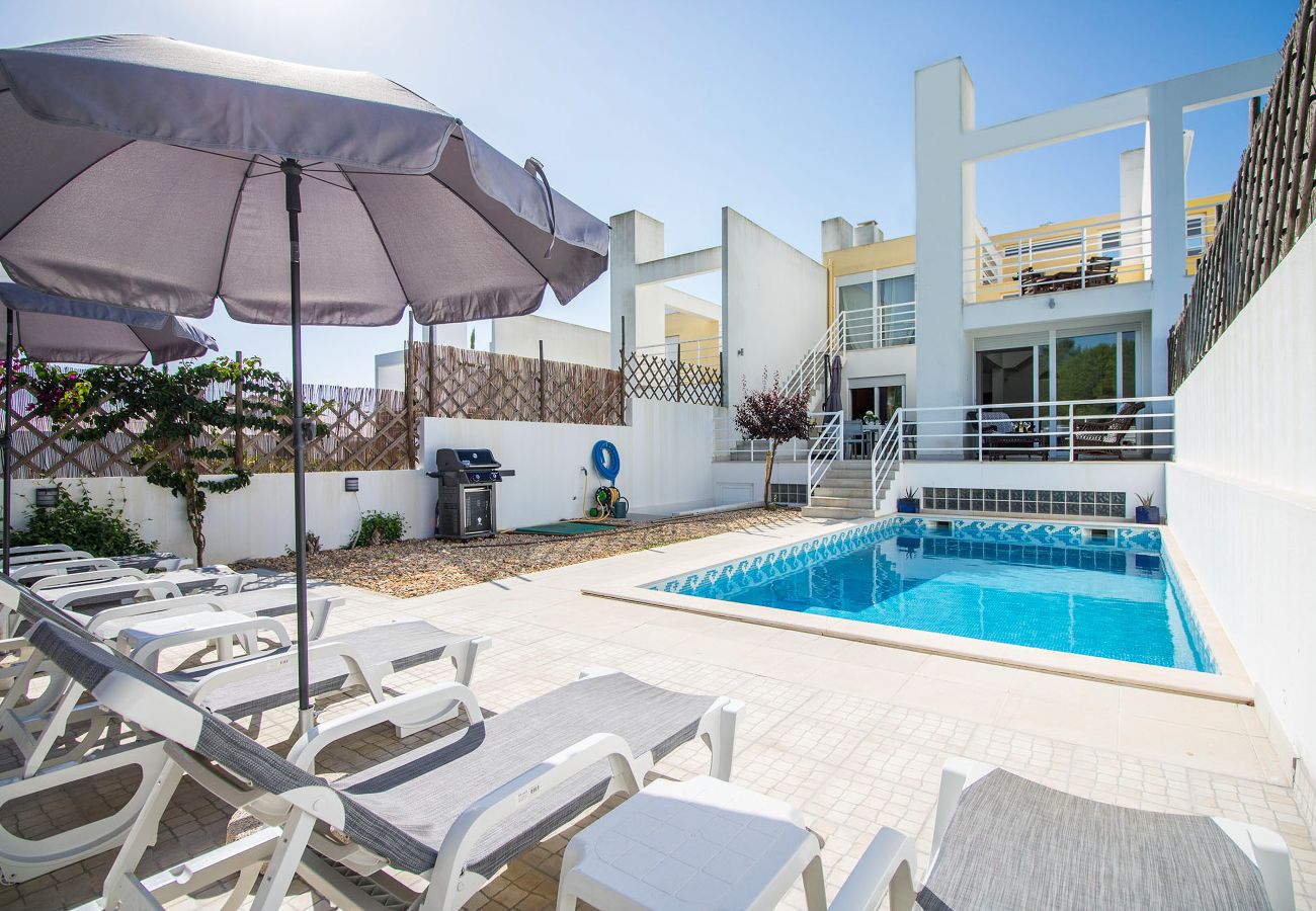 Terraced House in Almancil - Casa Granada | 4 Bedrooms | Private Pool | Varandas do Lago
