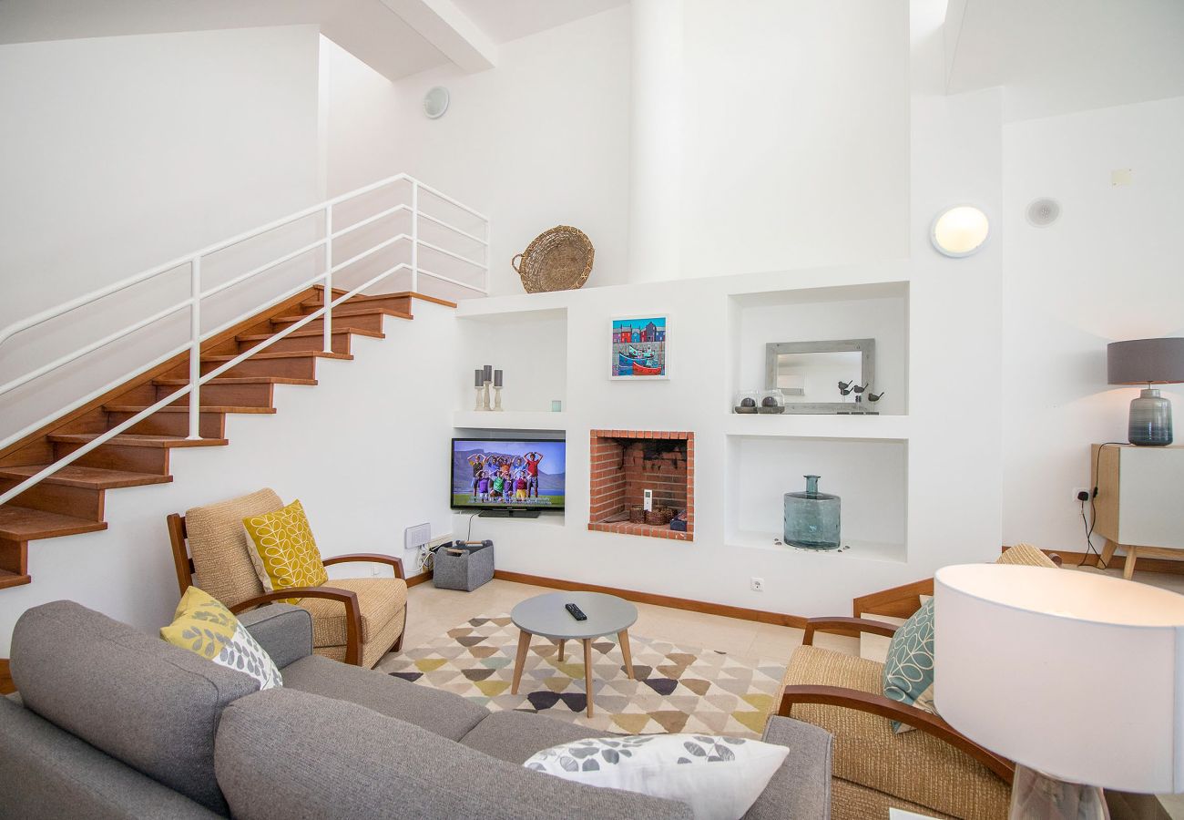Terraced House in Almancil - Casa Granada | 4 Bedrooms | Private Pool | Varandas do Lago