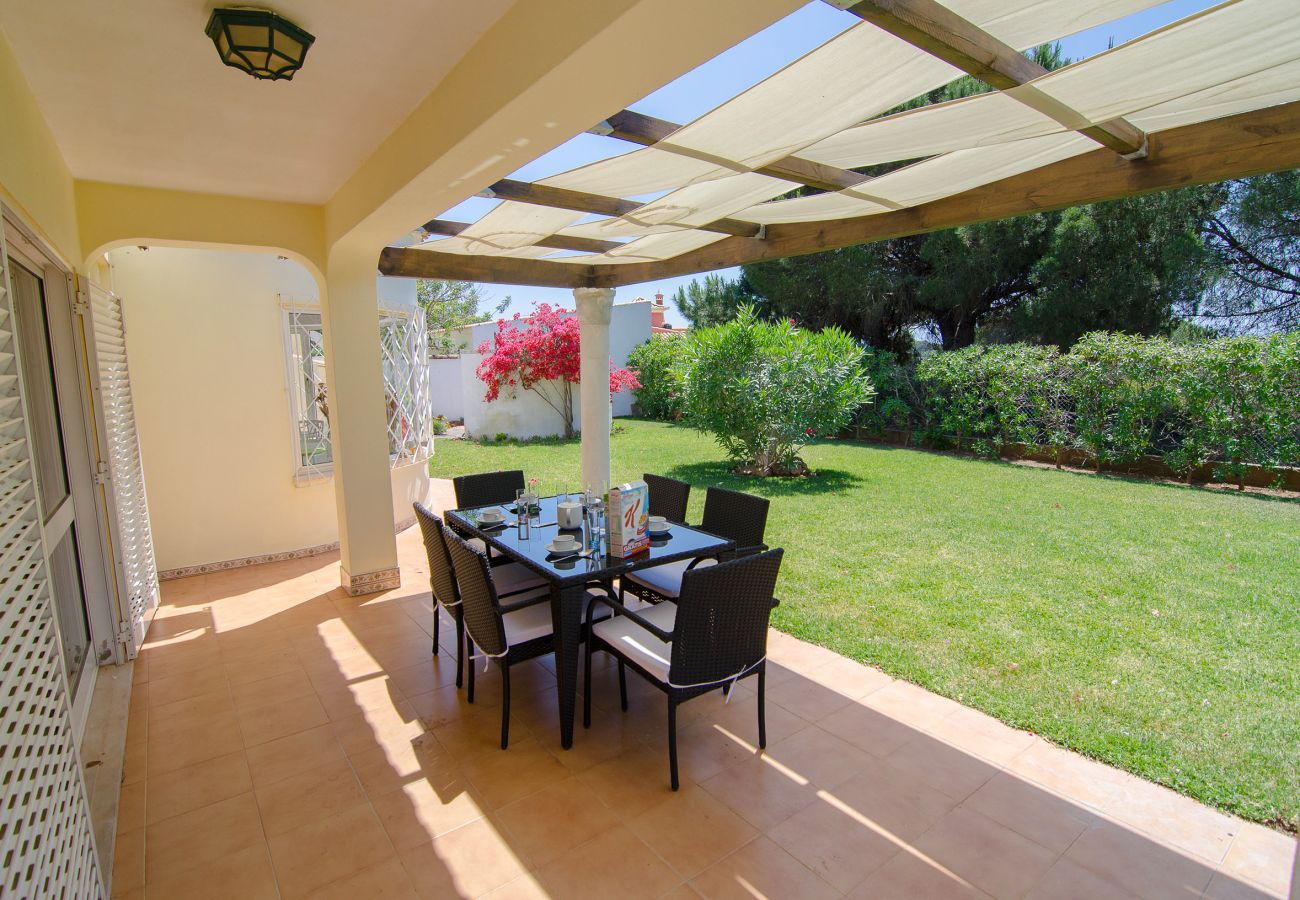 Villa in Vilamoura - Casa Nova | 3 Bedrooms | Spacious Exterior | Vilamoura