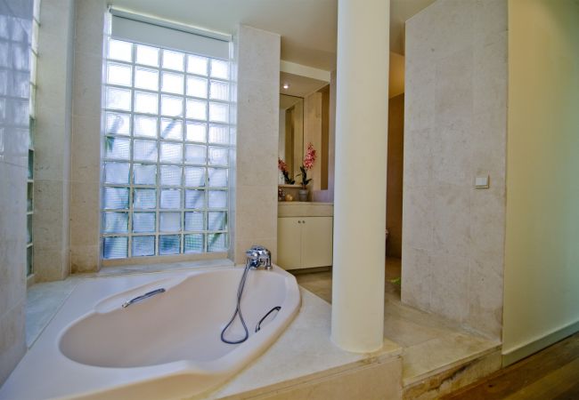 Villa in Vilamoura - Villa Lake View | 6 Bedrooms | Golf Views | Vilamoura Villa in Vilamoura - Villa Lake View | 6 Bedrooms | Golf Views | Vilamoura