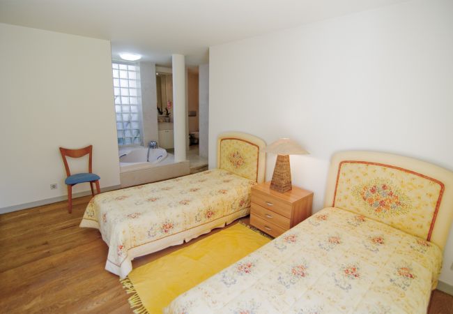 Villa in Vilamoura - Villa Lake View | 6 Bedrooms | Golf Views | Vilamoura Villa in Vilamoura - Villa Lake View | 6 Bedrooms | Golf Views | Vilamoura