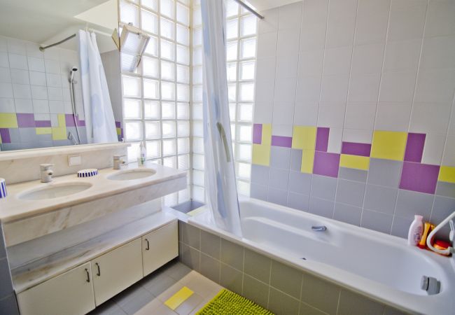 Villa in Vilamoura - Villa Lake View | 6 Bedrooms | Golf Views | Vilamoura Villa in Vilamoura - Villa Lake View | 6 Bedrooms | Golf Views | Vilamoura