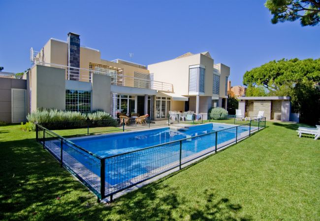 Villa/Dettached house in Vilamoura - Villa Lake View | 6 Bedrooms | Golf Views | Vilamoura