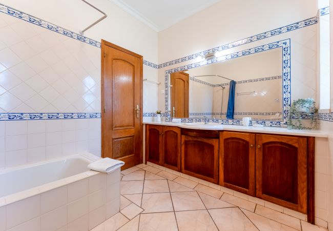 Villa in Boliqueime - Quinta das Laranjeiras | 4 Bedrooms | Country House | Boliqueime Villa in Boliqueime - Quinta das Laranjeiras | 4 Bedrooms | Country House | Boliqueime