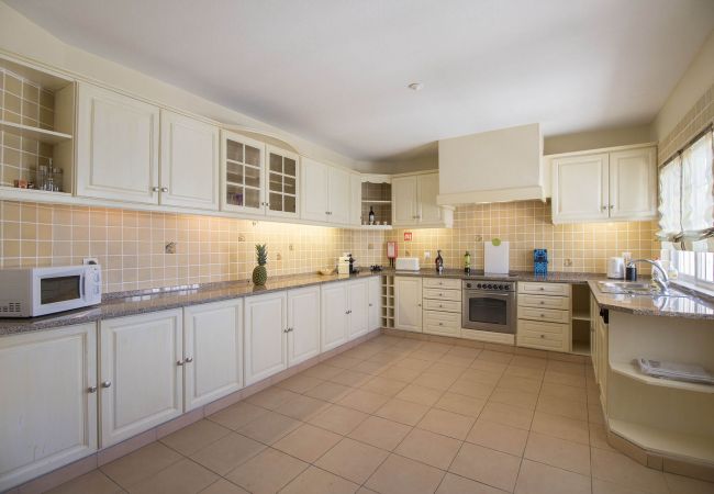 Villa in Almancil - Villa Caravela | 4 Bedrooms | Beautiful Garden | Almancil Villa in Almancil - Villa Caravela | 4 Bedrooms | Beautiful Garden | Almancil