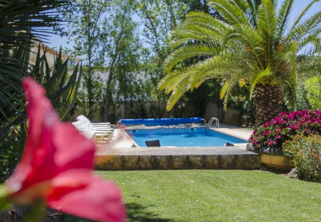 Villa in Almancil - Villa Caravela | 4 Bedrooms | Beautiful Garden | Almancil Villa in Almancil - Villa Caravela | 4 Bedrooms | Beautiful Garden | Almancil