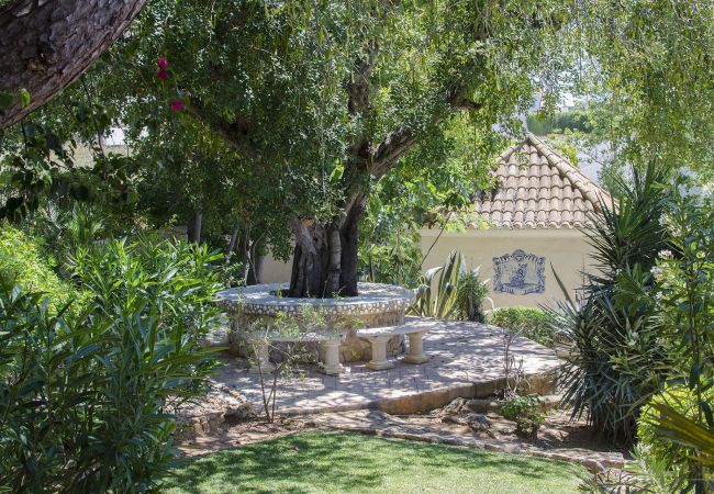 Villa in Almancil - Villa Caravela | 4 Bedrooms | Beautiful Garden | Almancil Villa in Almancil - Villa Caravela | 4 Bedrooms | Beautiful Garden | Almancil