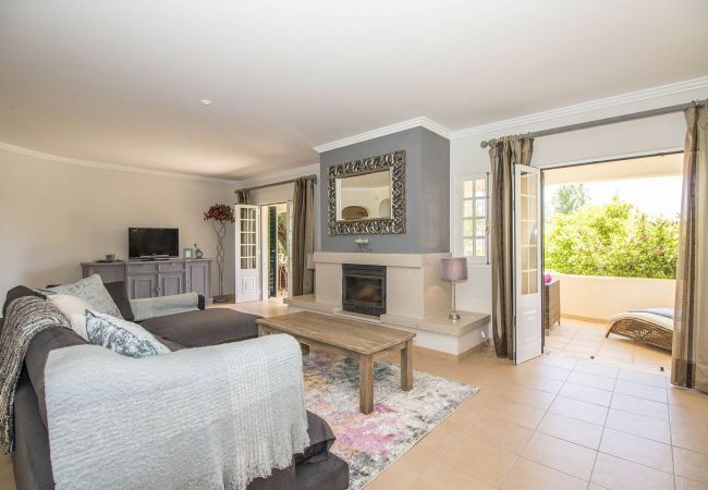 Villa in Almancil - Villa Caravela | 4 Bedrooms | Beautiful Garden | Almancil Villa in Almancil - Villa Caravela | 4 Bedrooms | Beautiful Garden | Almancil