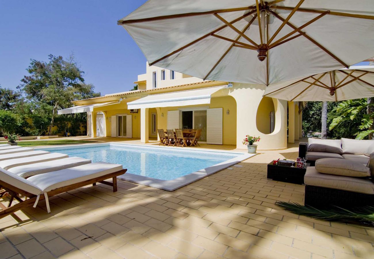 Villa in Almancil - Villa Jasmim | 4 Bedrooms | Sun Kissed | Almancil