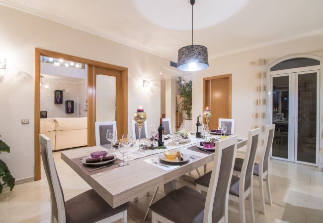 Villa in Almancil - Villa Mar | 5 Bedrooms | Great Pool & Spa | Quinta do Mar Villa in Almancil - Villa Mar | 5 Bedrooms | Great Pool & Spa | Quinta do Mar