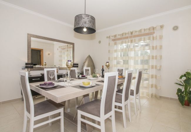 Villa in Almancil - Villa Mar | 5 Bedrooms | Great Pool & Spa | Quinta do Mar Villa in Almancil - Villa Mar | 5 Bedrooms | Great Pool & Spa | Quinta do Mar