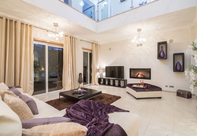 Villa in Almancil - Villa Mar | 5 Bedrooms | Great Pool & Spa | Quinta do Mar Villa in Almancil - Villa Mar | 5 Bedrooms | Great Pool & Spa | Quinta do Mar