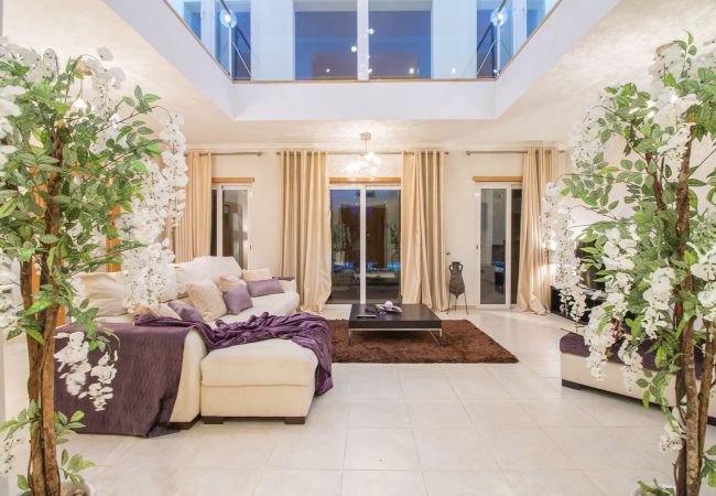 Villa in Almancil - Villa Mar | 5 Bedrooms | Great Pool & Spa | Quinta do Mar Villa in Almancil - Villa Mar | 5 Bedrooms | Great Pool & Spa | Quinta do Mar