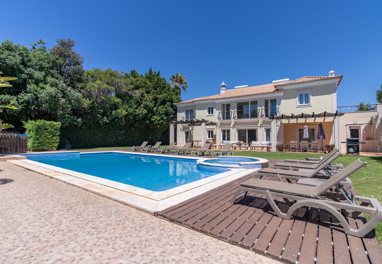 Villa in Almancil - Villa Mar | 5 Bedrooms | Great Pool & Spa | Quinta do Mar
