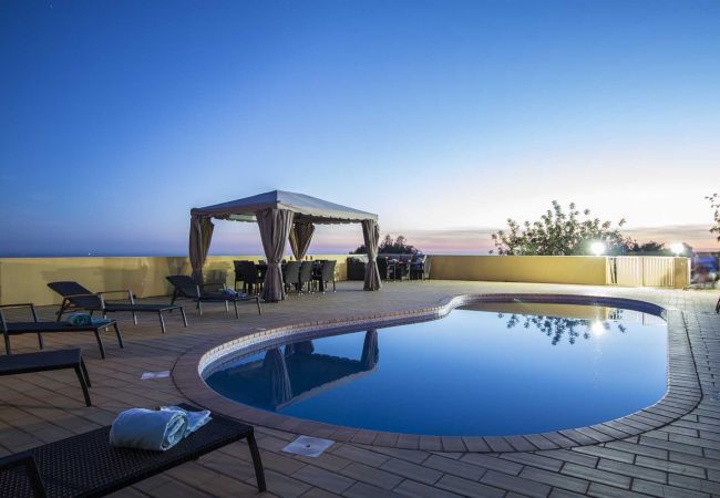 Villa in Estoi - Villa Panoramica | 5 Bedrooms | Panoramic Views | Estói Villa in Estoi - Villa Panoramica | 5 Bedrooms | Panoramic Views | Estói