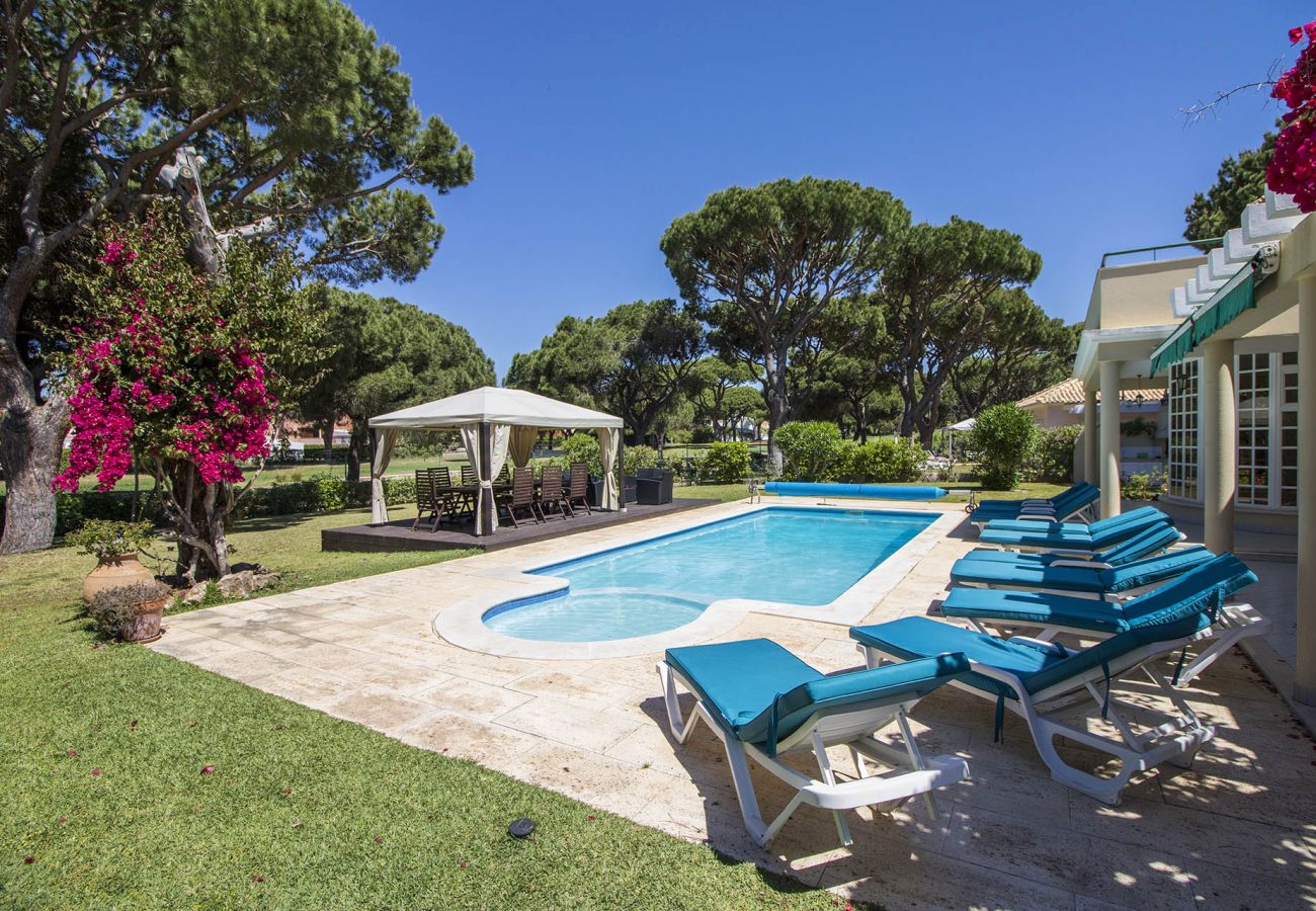 Villa in Vilamoura - Villa Popa | 7 Bedrooms | Golf Views | Vilamoura