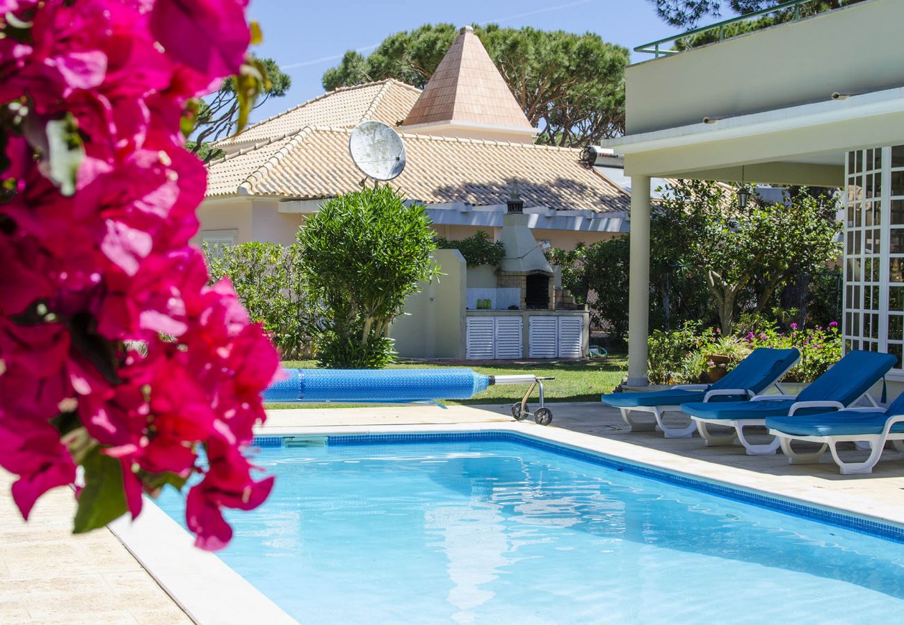 Villa in Vilamoura - Villa Popa | 7 Bedrooms | Golf Views | Vilamoura