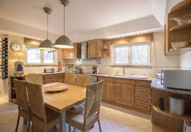 Villa in Vilamoura - Villa Rubi | 6 Bedrooms | Golf Views | Vilamoura Villa in Vilamoura - Villa Rubi | 6 Bedrooms | Golf Views | Vilamoura