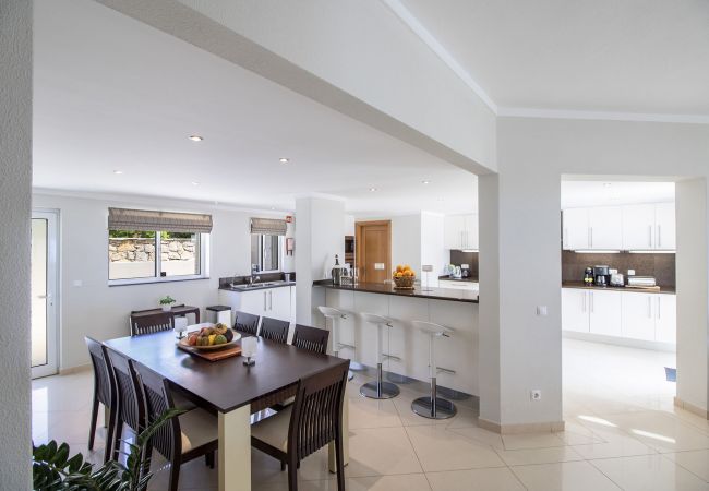 Villa in Loulé - Villa Vista | 4 Bedrooms | Beautiful Panoramic Views | Goldra Villa in Loulé - Villa Vista | 4 Bedrooms | Beautiful Panoramic Views | Goldra