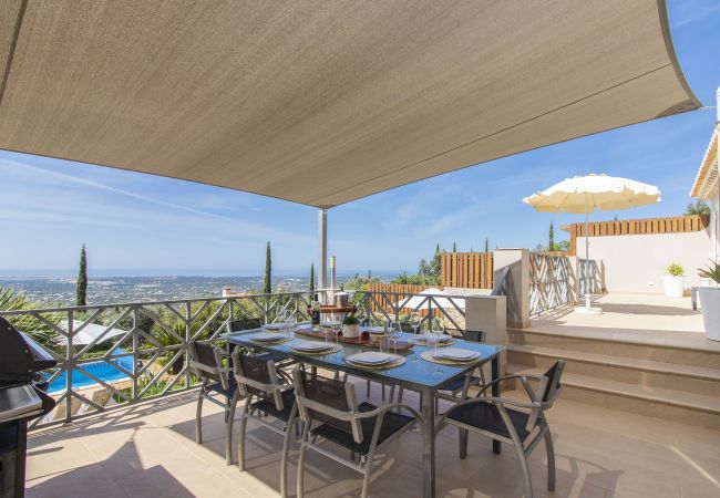 Villa in Loulé - Villa Vista | 4 Bedrooms | Beautiful Panoramic Views | Goldra Villa in Loulé - Villa Vista | 4 Bedrooms | Beautiful Panoramic Views | Goldra