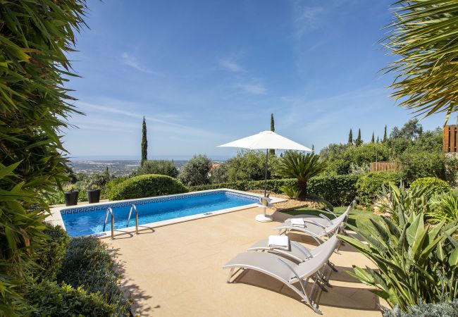 Villa in Loulé - Villa Vista | 4 Bedrooms | Beautiful Panoramic Views | Goldra Villa in Loulé - Villa Vista | 4 Bedrooms | Beautiful Panoramic Views | Goldra