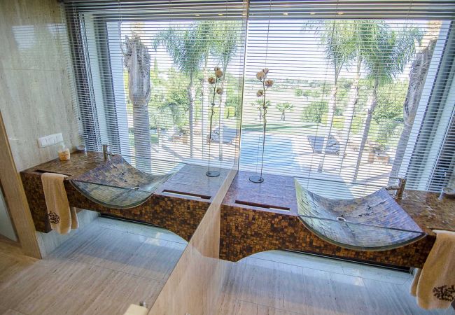 Villa in Vilamoura - Villa Laguna | 6 Bedrooms | Elegant | Vilamoura Villa in Vilamoura - Villa Laguna | 6 Bedrooms | Elegant | Vilamoura