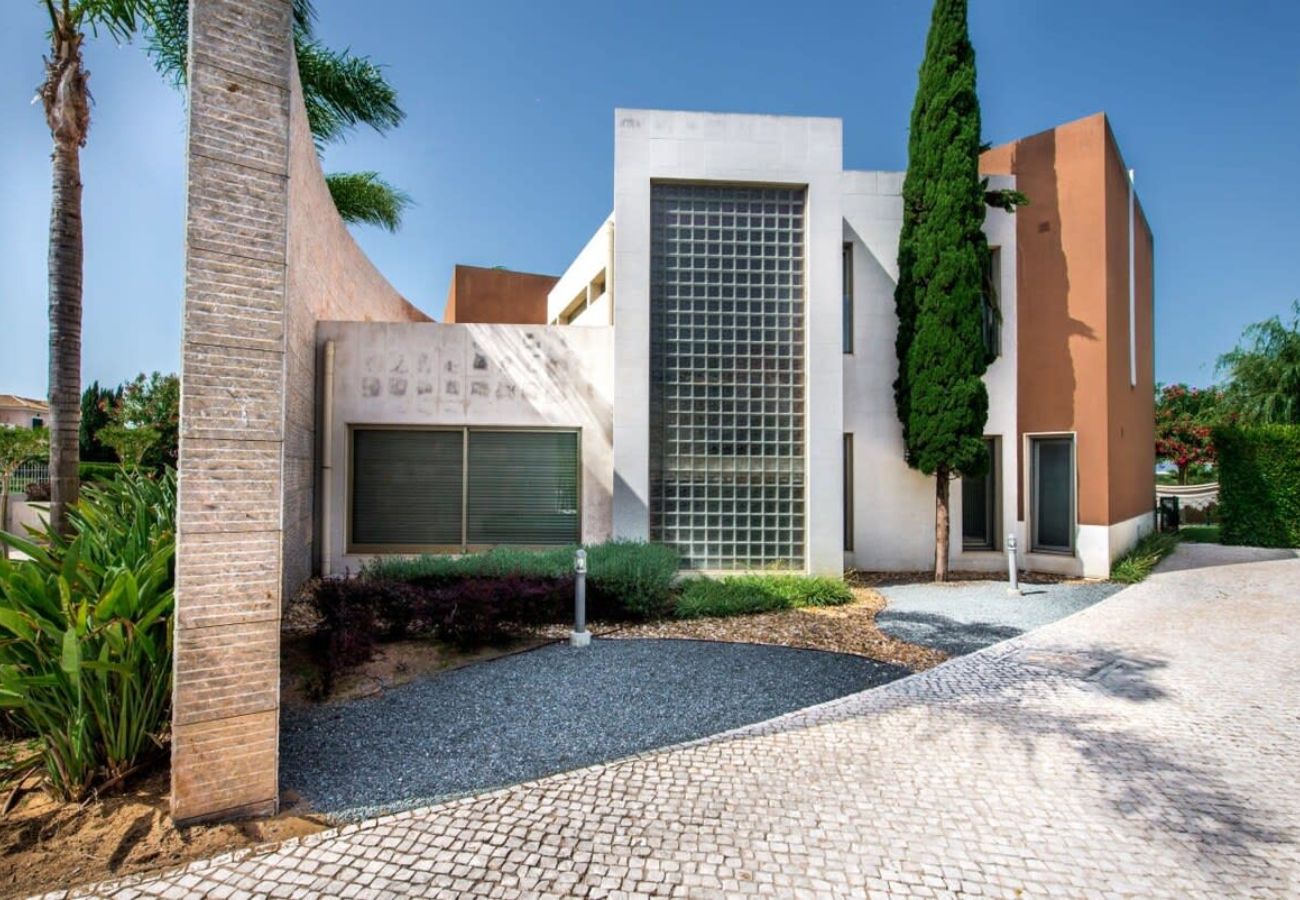 Villa in Vilamoura - Villa Laguna | 6 Bedrooms | Elegant | Vilamoura